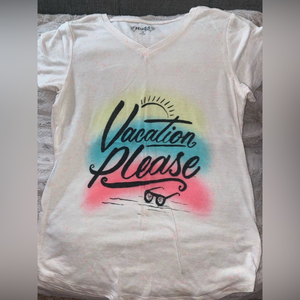 MUDD girls soft comfy shirt.